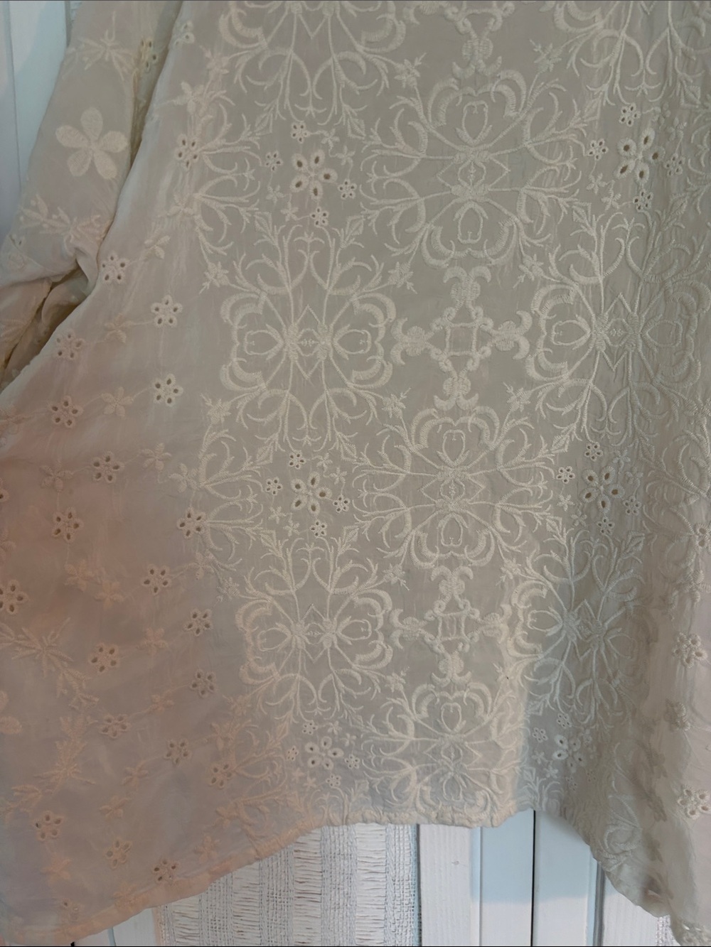 Johnny Was embroidered Ivory top sz small - Picture 4 of 6